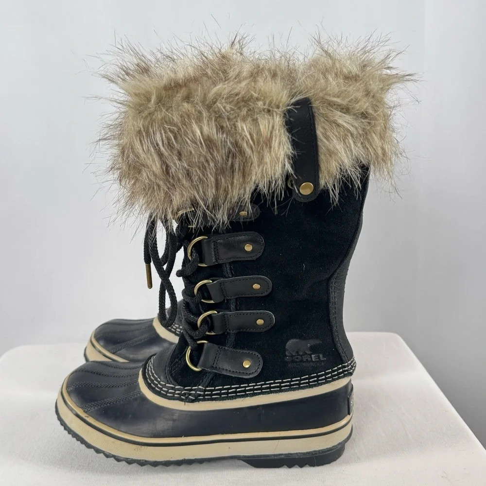 Sorel Joan of Arctic Waterproof Boot in Black‎ Size 6.5